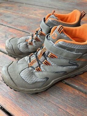 Merrell Chameleon 7 Access Mid A/C Waterproof Hiking Shoes - US 5M; EU 36